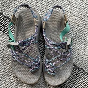 Size 8 women’s Chaco’s